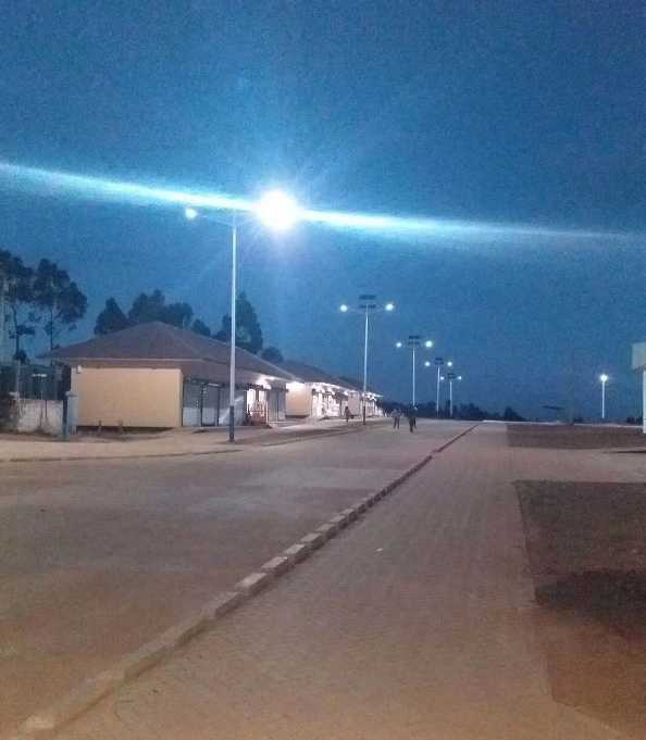 闵行区非洲科特迪瓦太阳能路灯工程